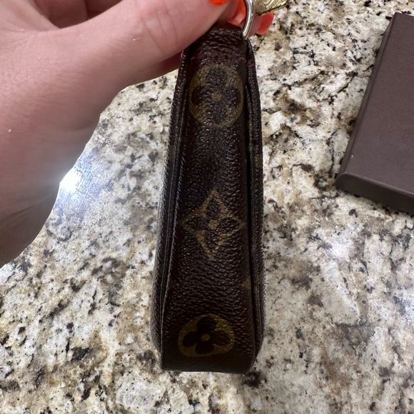 Takashi Murakami Louis Vuitton Pochette - Picture 6 of 9